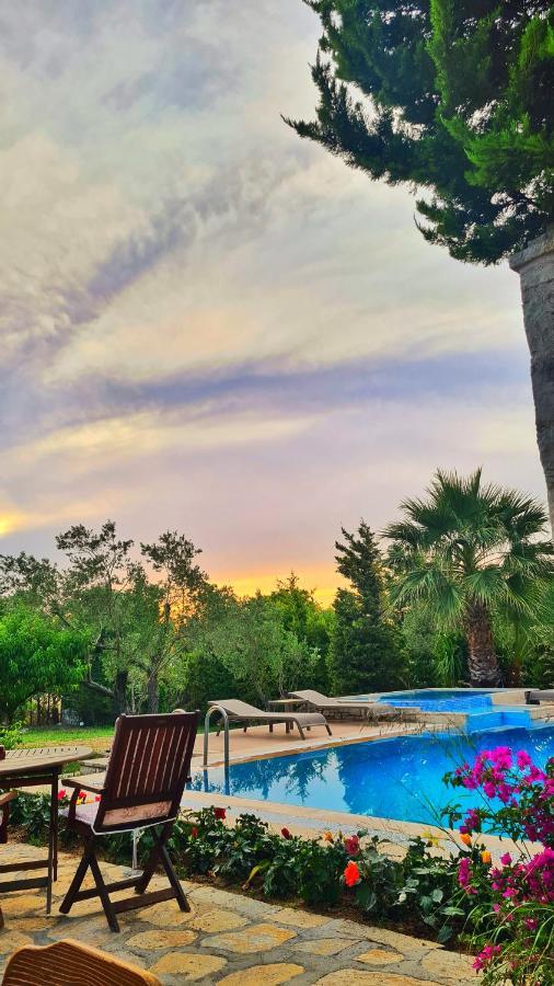 Bir Dem Urla Hotel Exterior foto